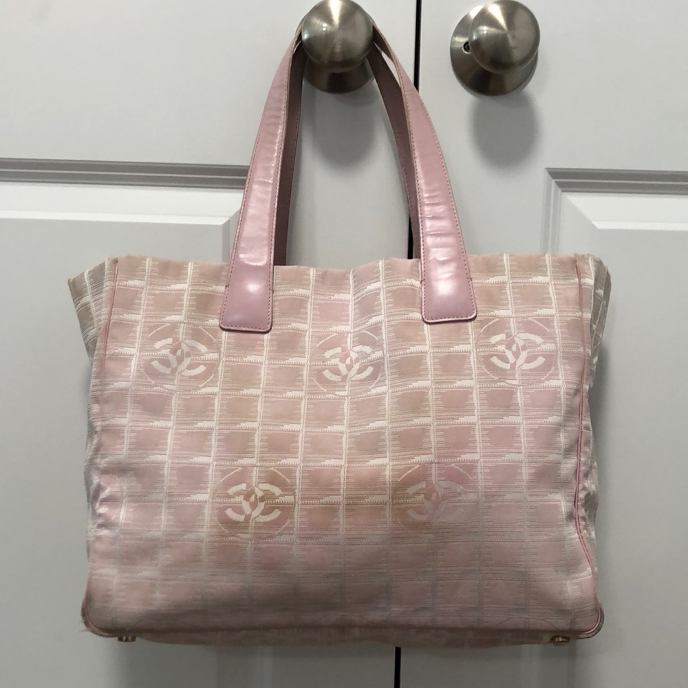 Chanel cc logo travel line nylon tote bag pink, project bag